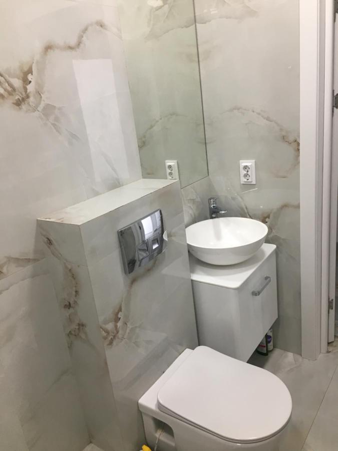 4-Room Jacuzzi Apartment 利沃夫 外观 照片